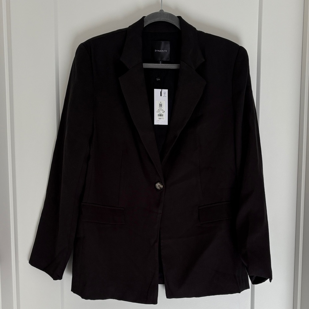 Dynamite Oversized Black Single-Button Blazer